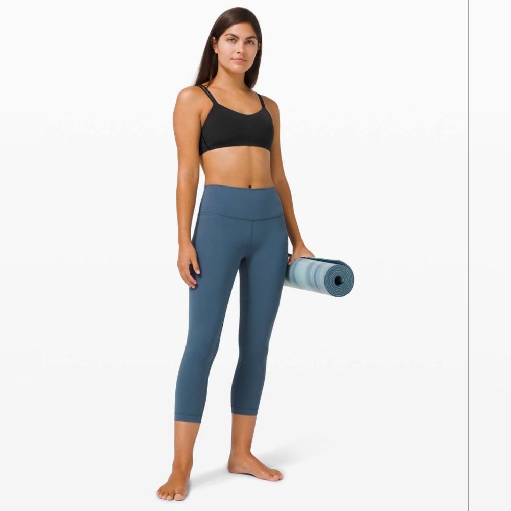 Lululemon Like a Cloud Bra *Light Support, B/C Cup Black 4 6 - Picture 3 of 8